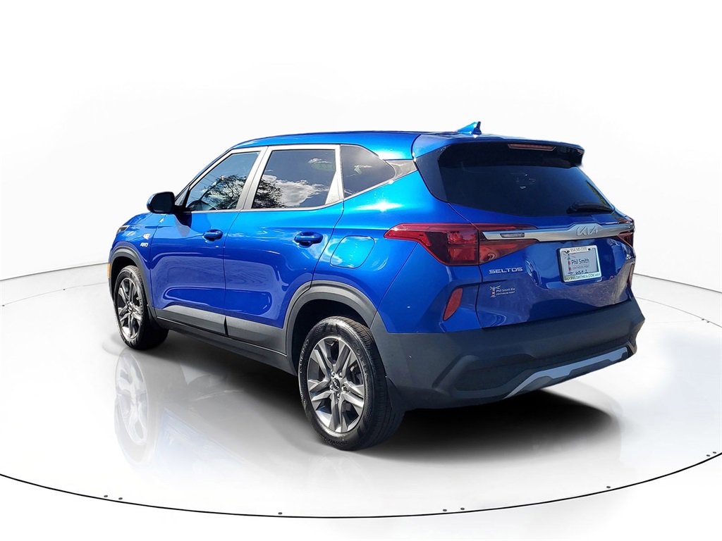 Certified 2022 Kia Seltos LX image 4