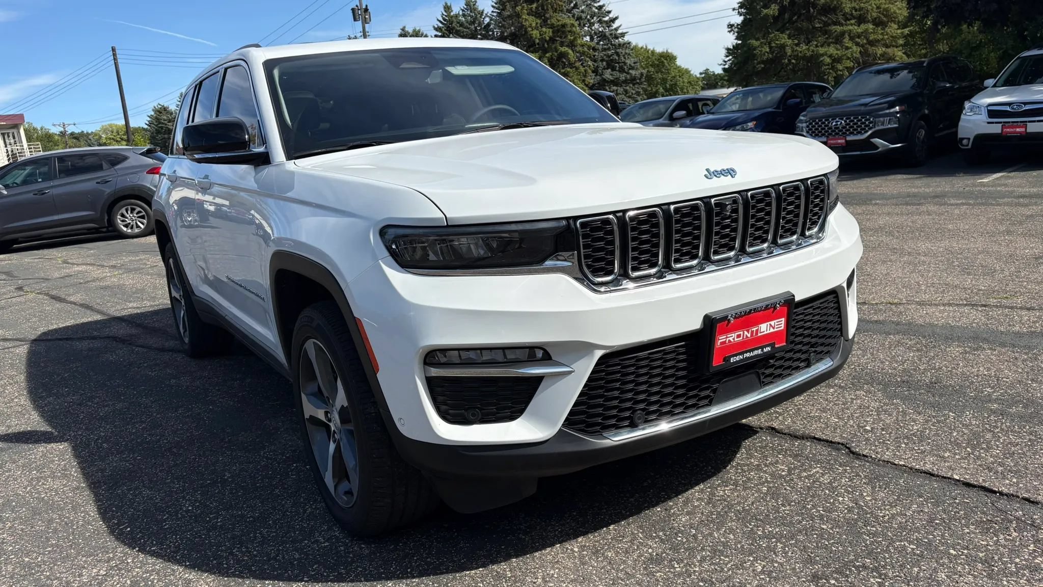 Used 2022 Jeep Grand Cherokee Limited 4xe w/ Luxury Tech Group II AWD/4WD image 13