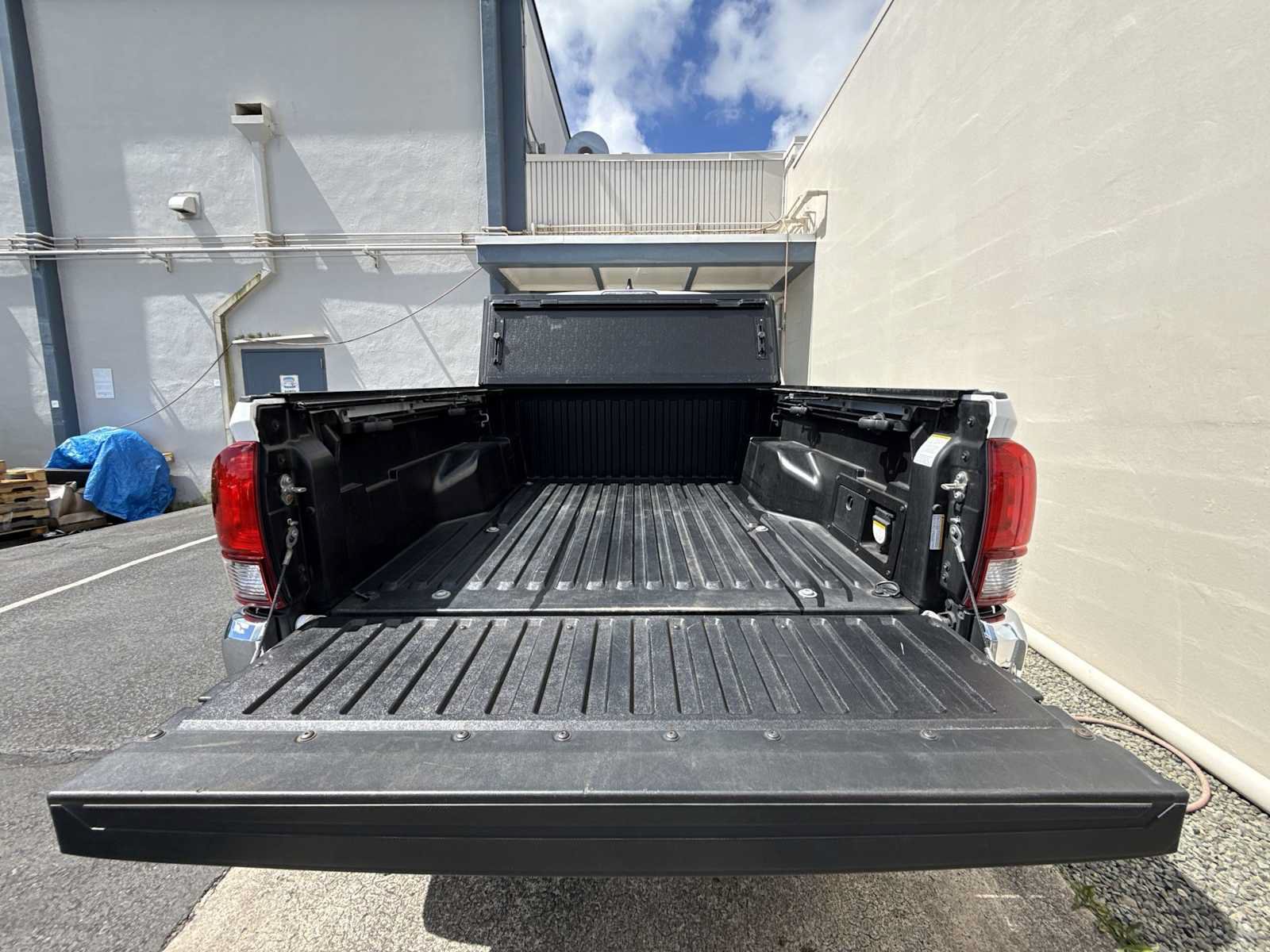 Used 2019 Toyota Tacoma TRD Off-Road AWD/4WD image 24