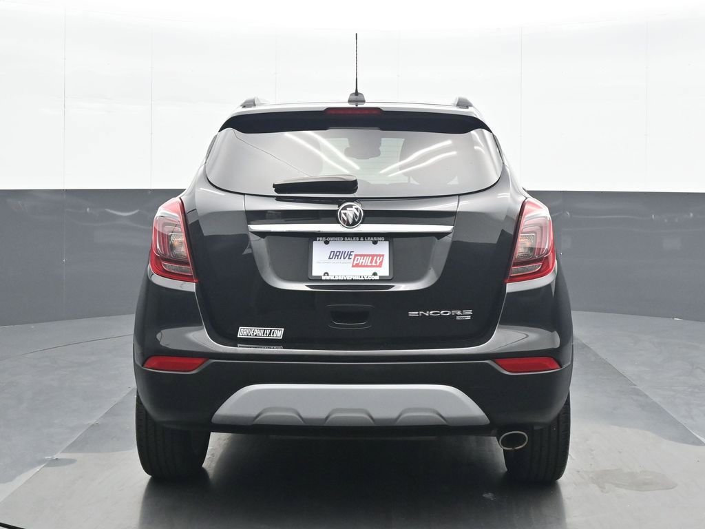 Used 2022 Buick Encore Preferred w/ Safety Package AWD/4WD image 5