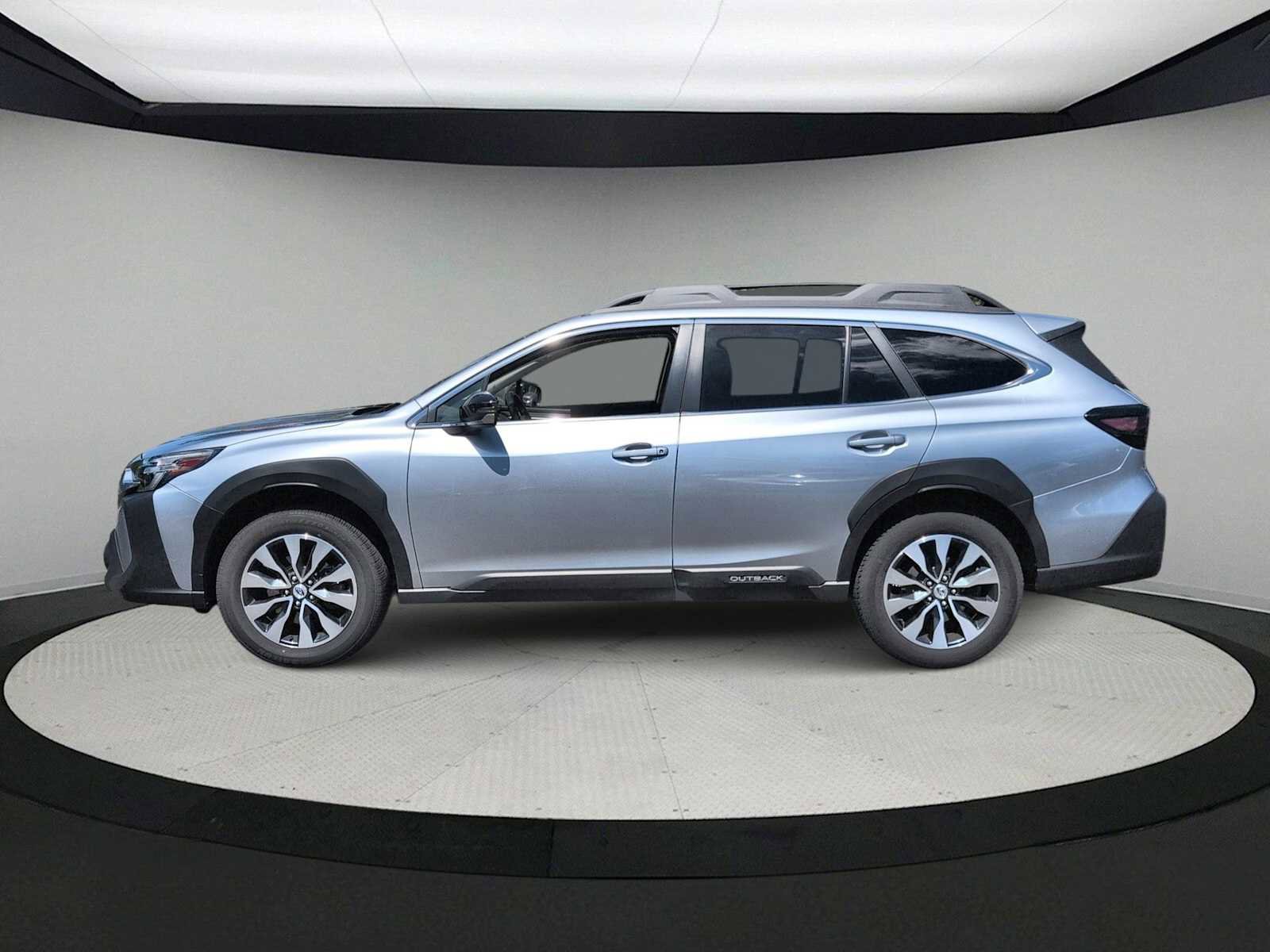 Used 2023 Subaru Outback Limited XT AWD/4WD image 5