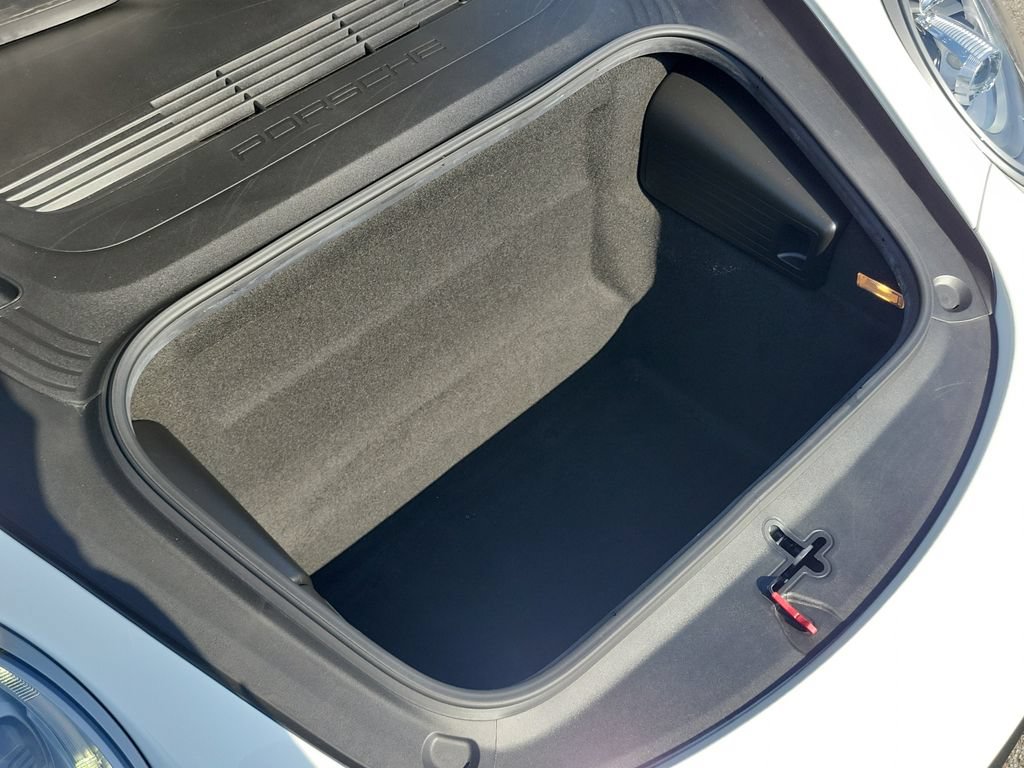 Certified 2019 Porsche 911 Carrera T RWD image 17