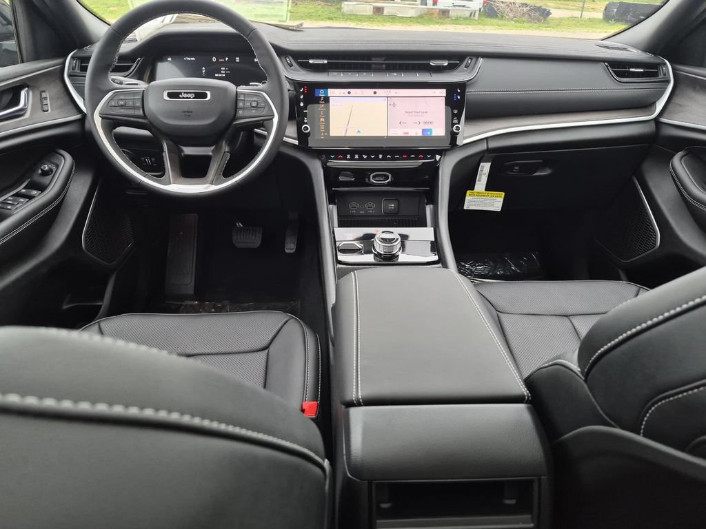 New 2026 Jeep Grand Cherokee Limited AWD/4WD image 17