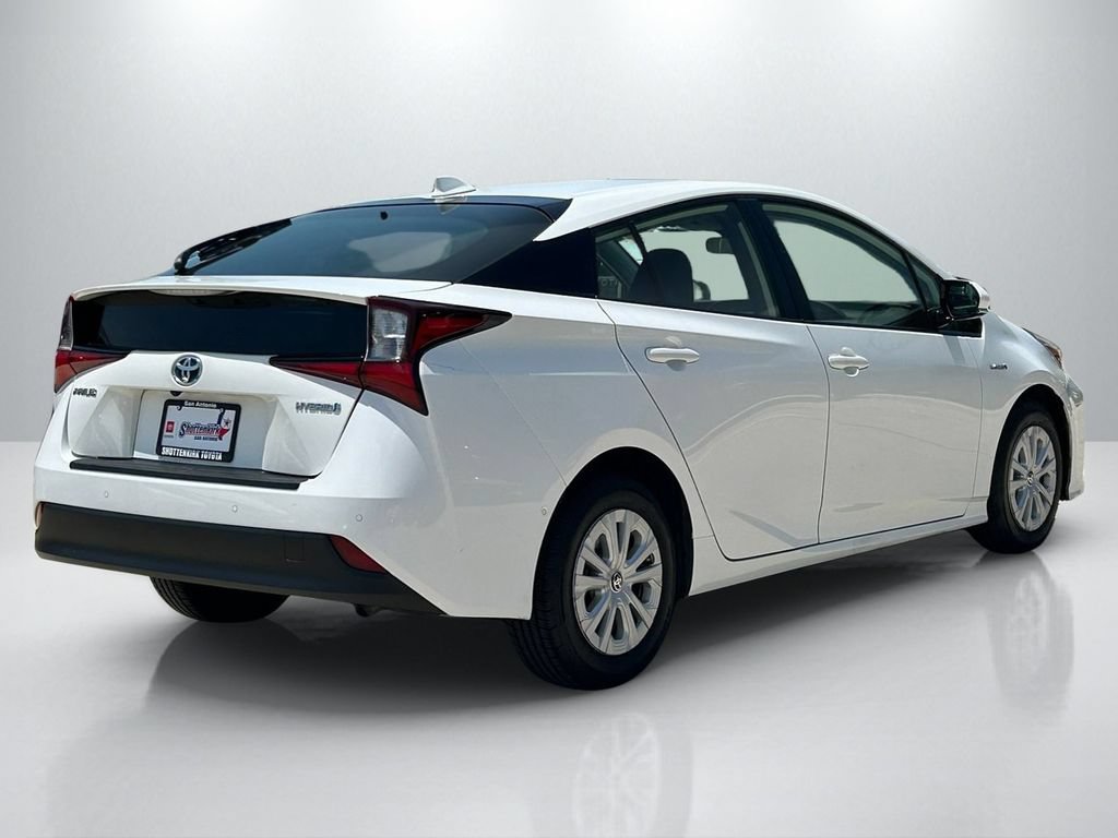 Used 2020 Toyota Prius LE FWD image 5