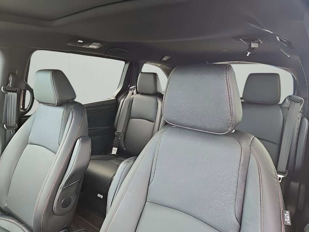 Used 2024 Honda Odyssey Sport image 10