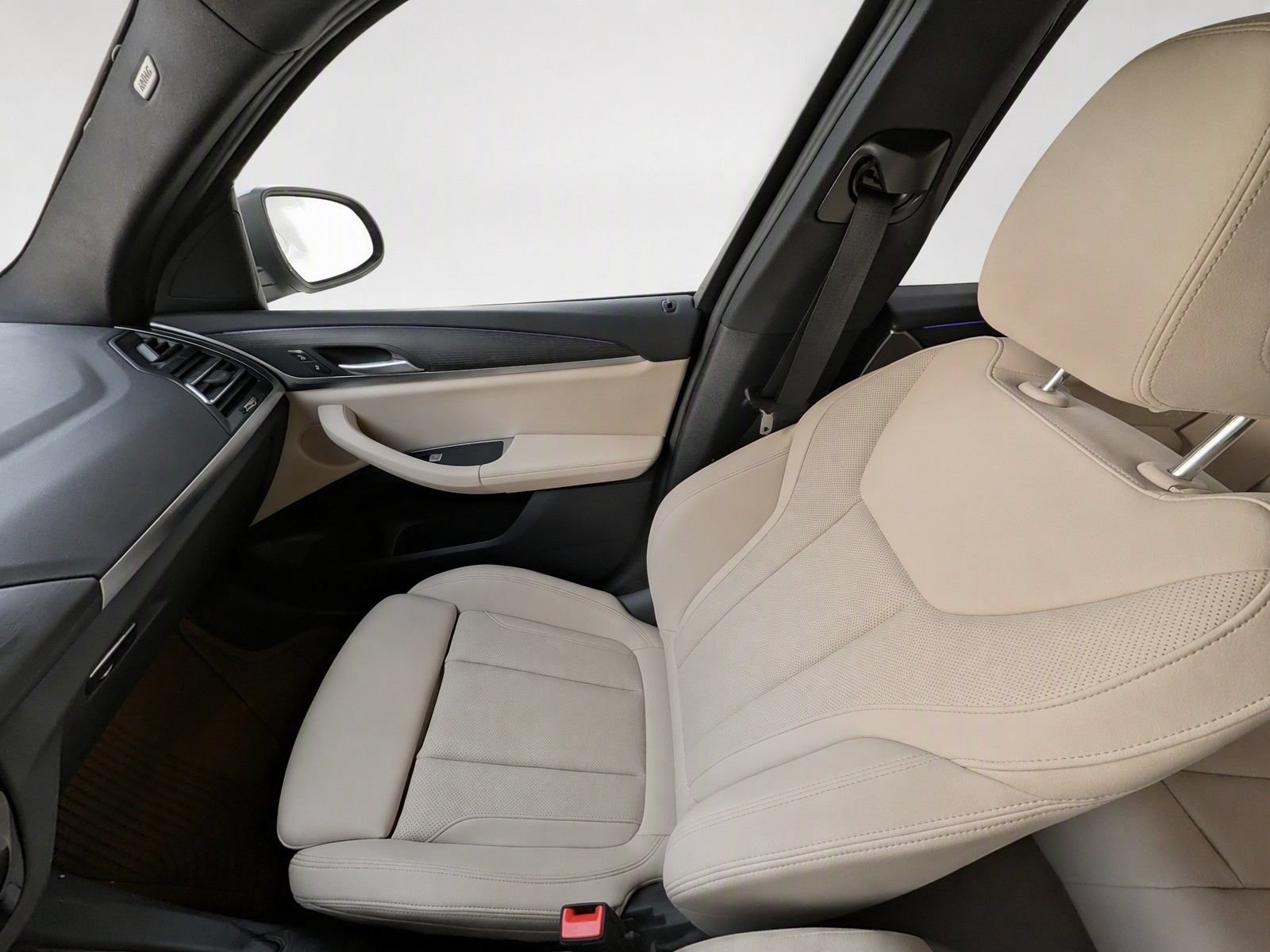 Used 2024 BMW X3 sDrive30i w/ Premium Package RWD image 14