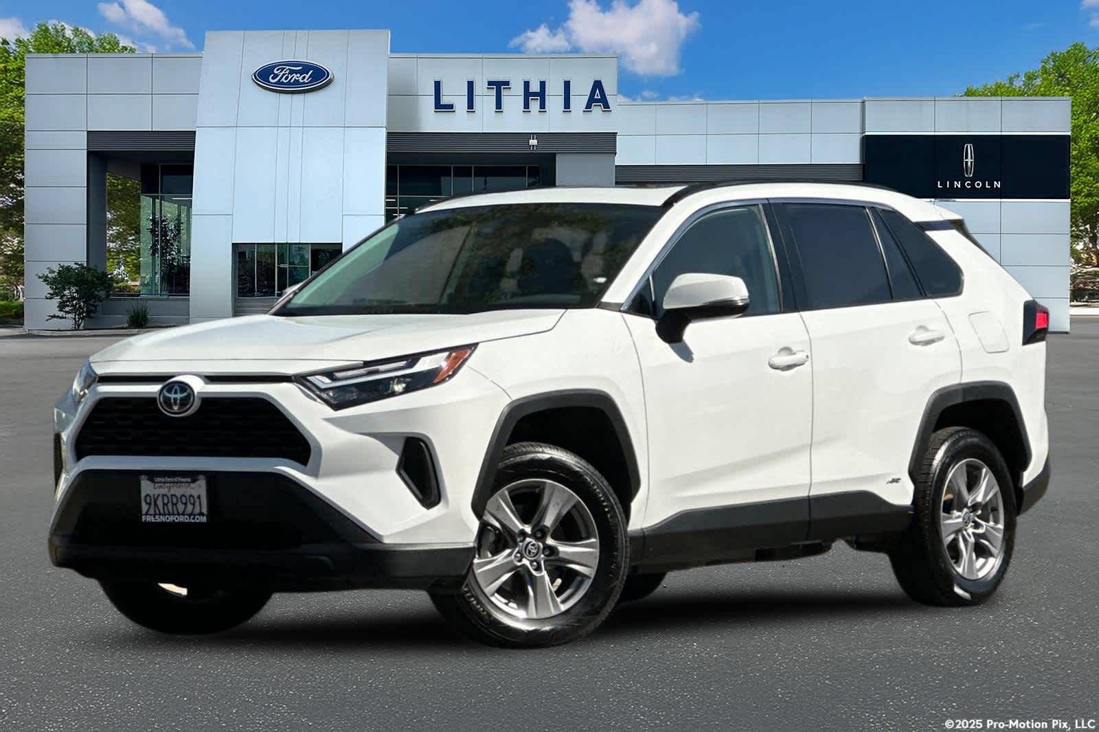 Used 2024 Toyota RAV4 XLE w/ Convenience Package AWD/4WD video 1