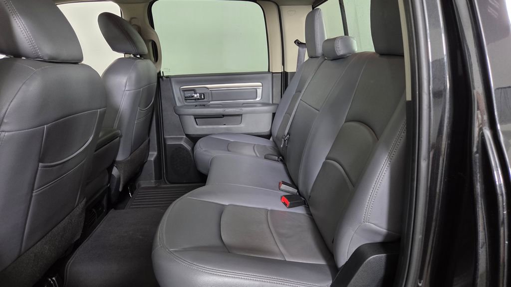 Used 2018 RAM 1500 Classic SLT AWD/4WD image 24