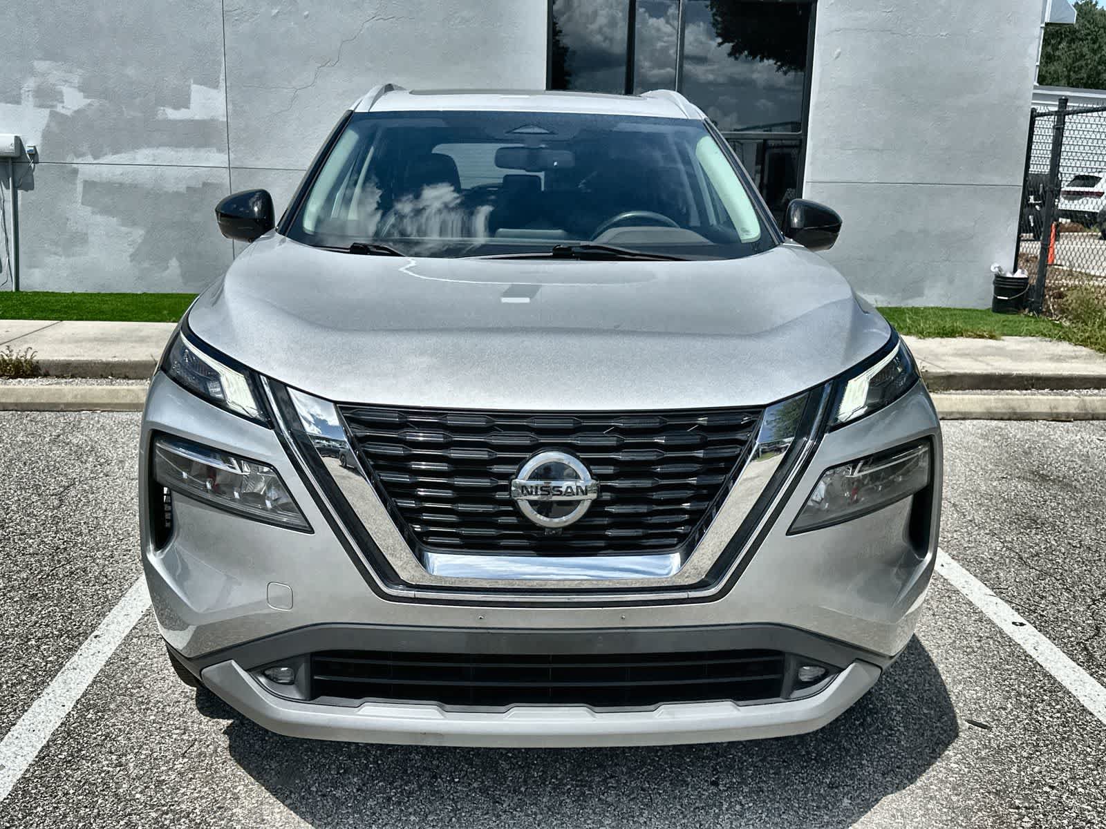 Used 2021 Nissan Rogue SL AWD/4WD image 12