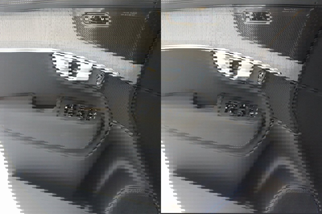 New 2026 Volvo XC90 B6 Ultra image 11