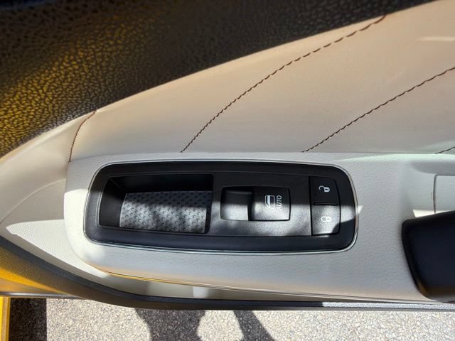 Used 2017 Dodge Charger R/T w/ Plus Group RWD image 31
