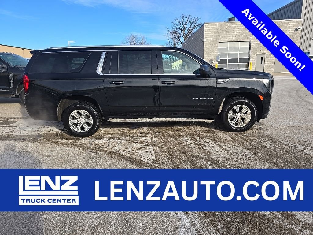 Used 2023 GMC Yukon XL SLE image 1