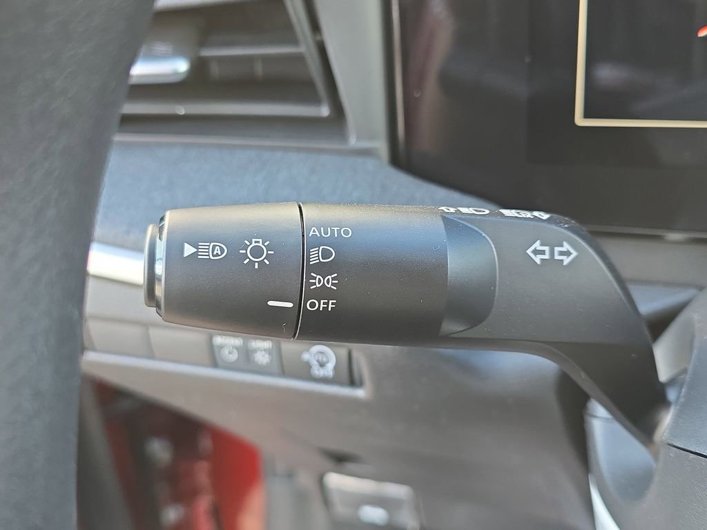 New 2026 Nissan Kicks SV w/ SV Premium Package FWD image 28