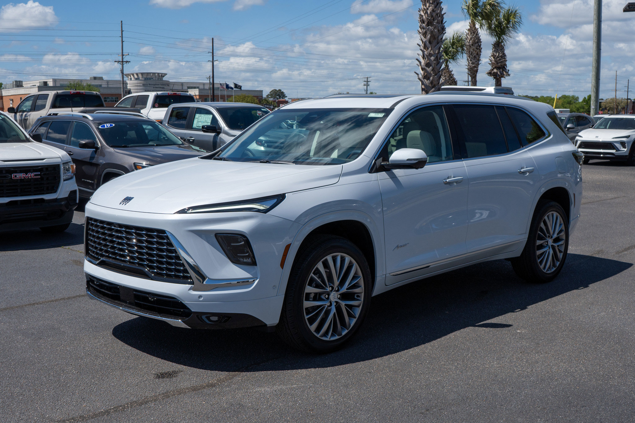 New 2026 Buick Enclave Avenir w/ Super Cruise Package image 7