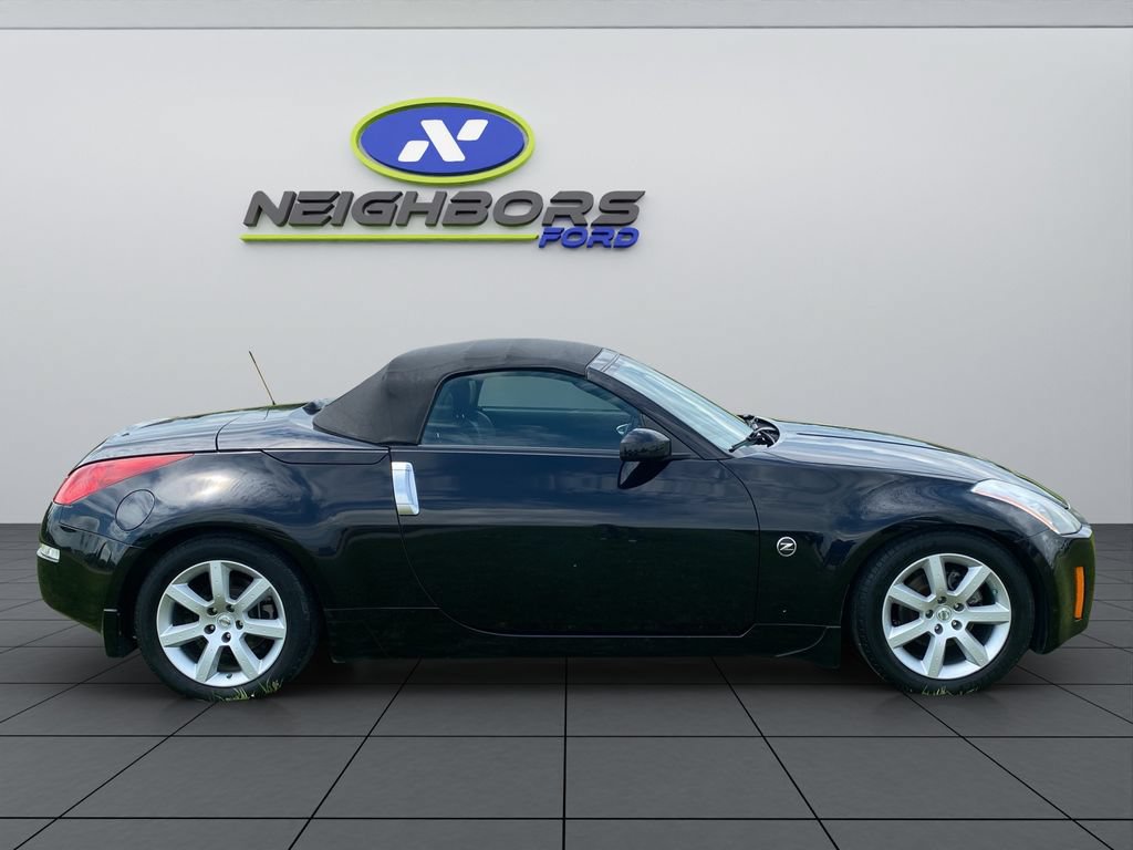 Used 2005 Nissan 350Z Touring RWD image 7