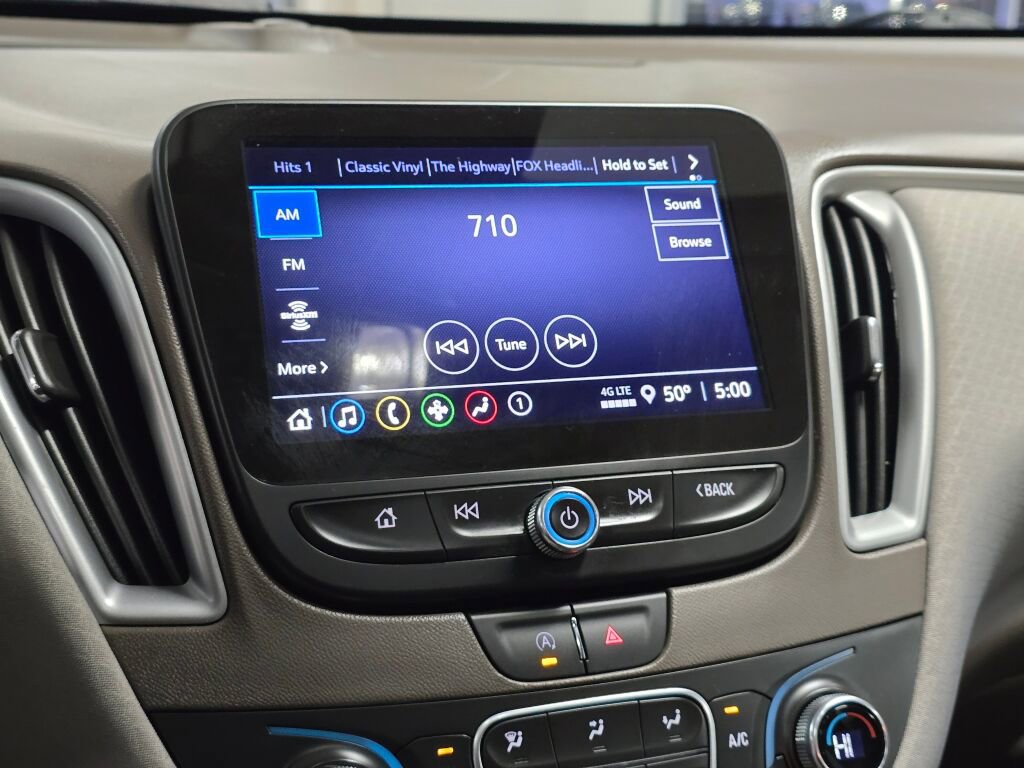 Used 2024 Chevrolet Malibu LT image 31