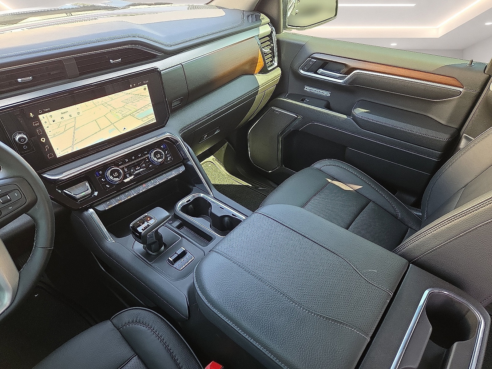 Used 2026 GMC Sierra 1500 Denali AWD/4WD image 19