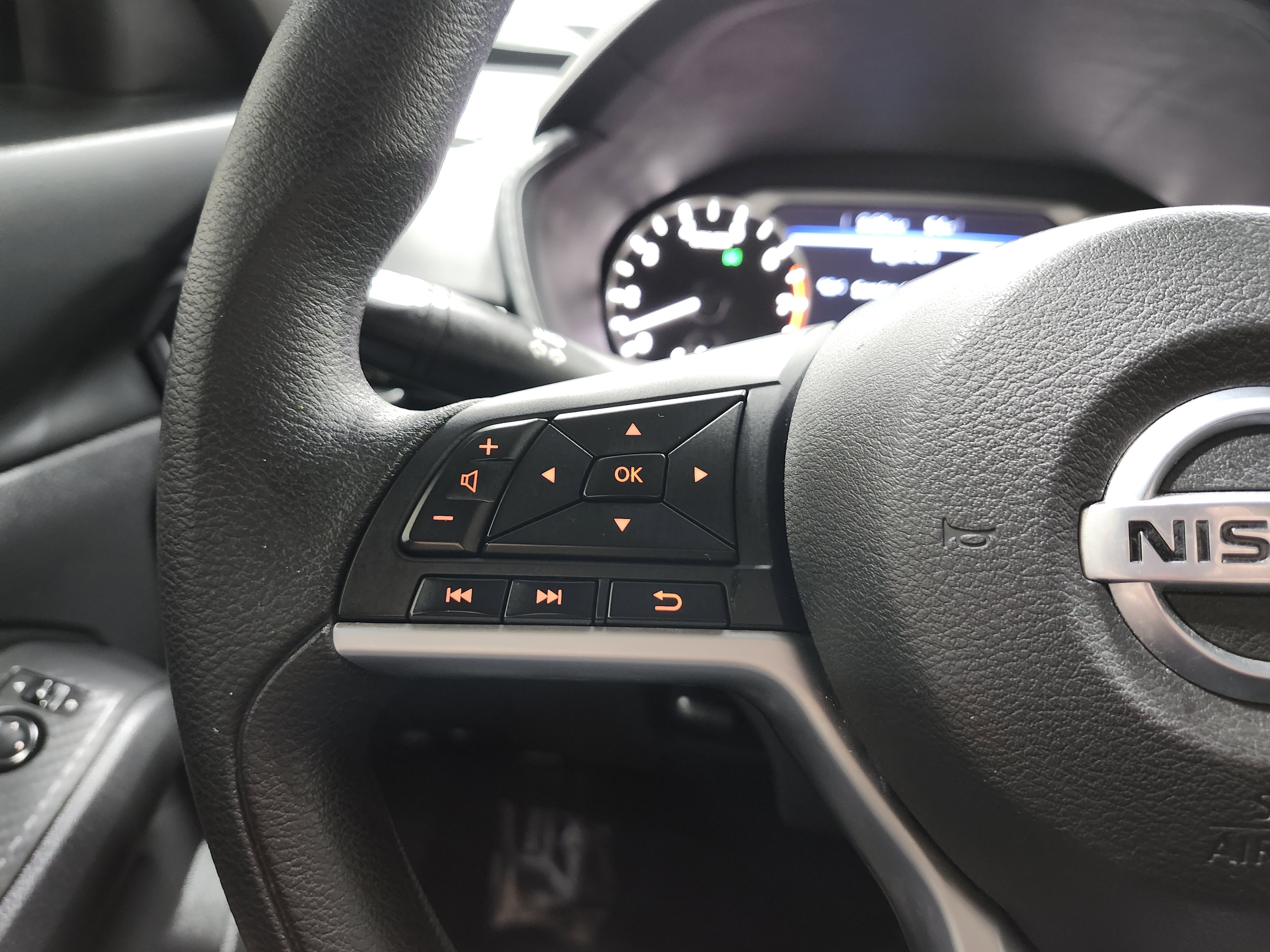 Used 2022 Nissan Altima 2.5 SV image 33