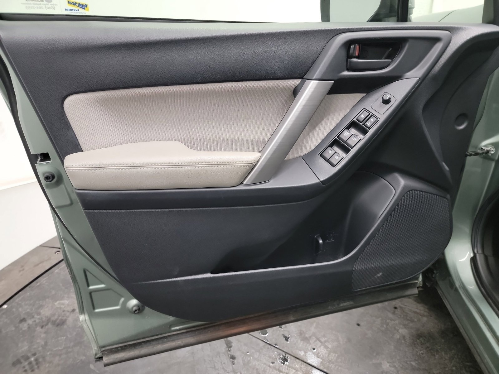 Used 2016 Subaru Forester 2.5i Premium image 13