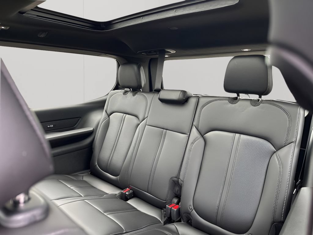 New 2026 Jeep Grand Wagoneer 4WD w/ Premium Group I image 22