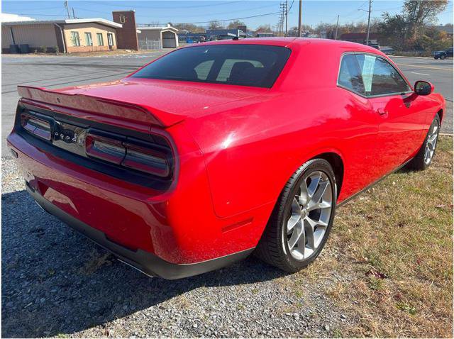 Used 2022 Dodge Challenger GT image 3