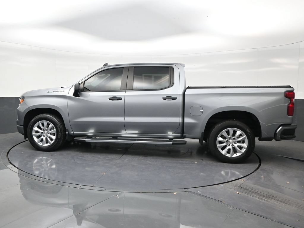 Used 2024 Chevrolet Silverado 1500 Custom RWD image 2
