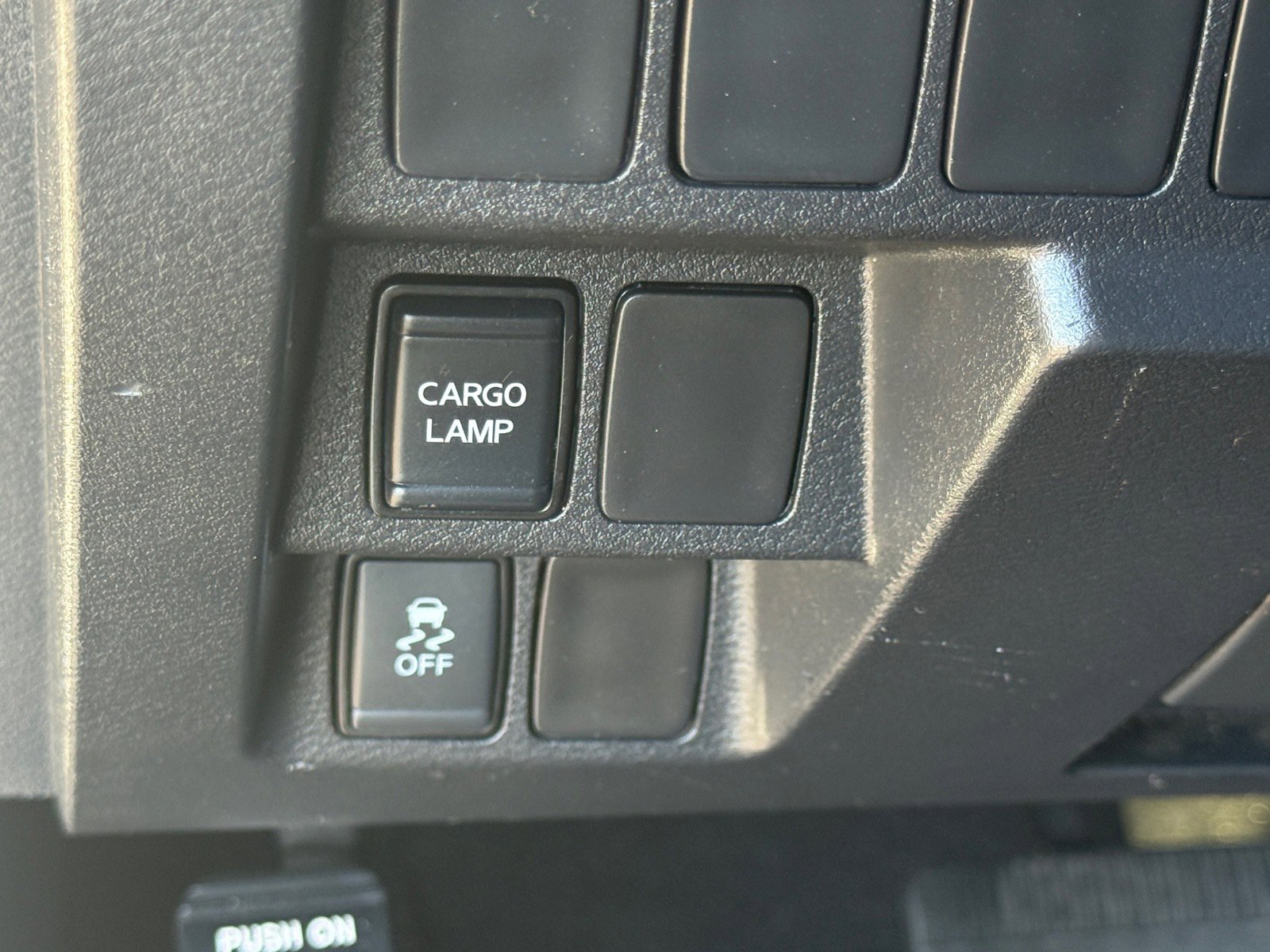 Used 2022 Nissan Frontier S image 27