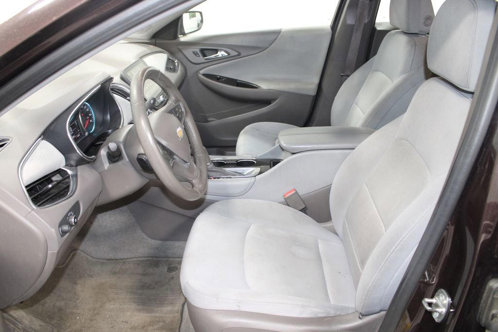 Used 2016 Chevrolet Malibu LT FWD image 19