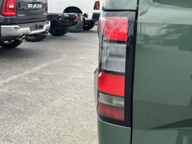 Used 2022 Nissan Frontier SV w/ Technology Package image 10