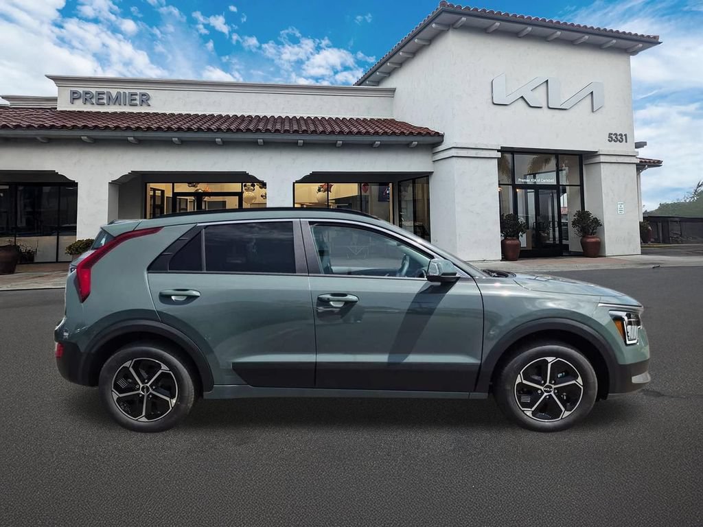 New 2026 Kia Niro EX FWD image 9