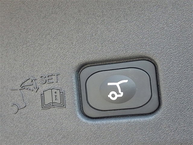 Used 2024 Lincoln Nautilus Reserve image 28