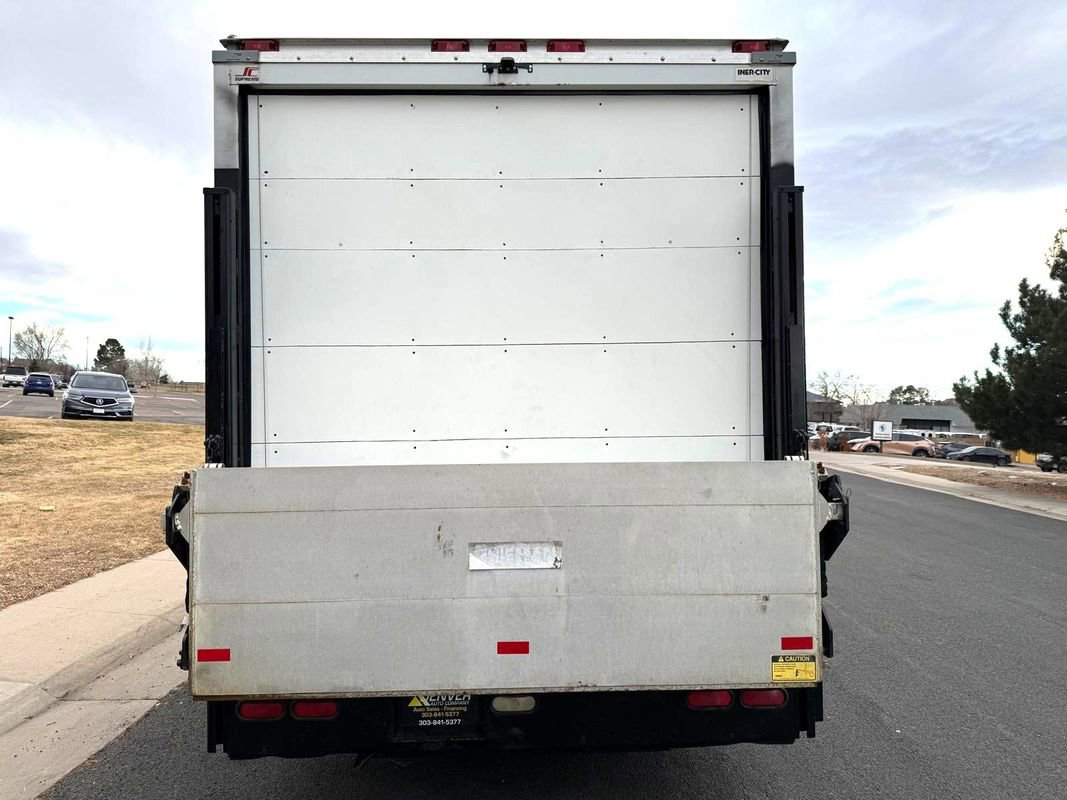 Used 2013 Chevrolet Express 3500 RWD image 7