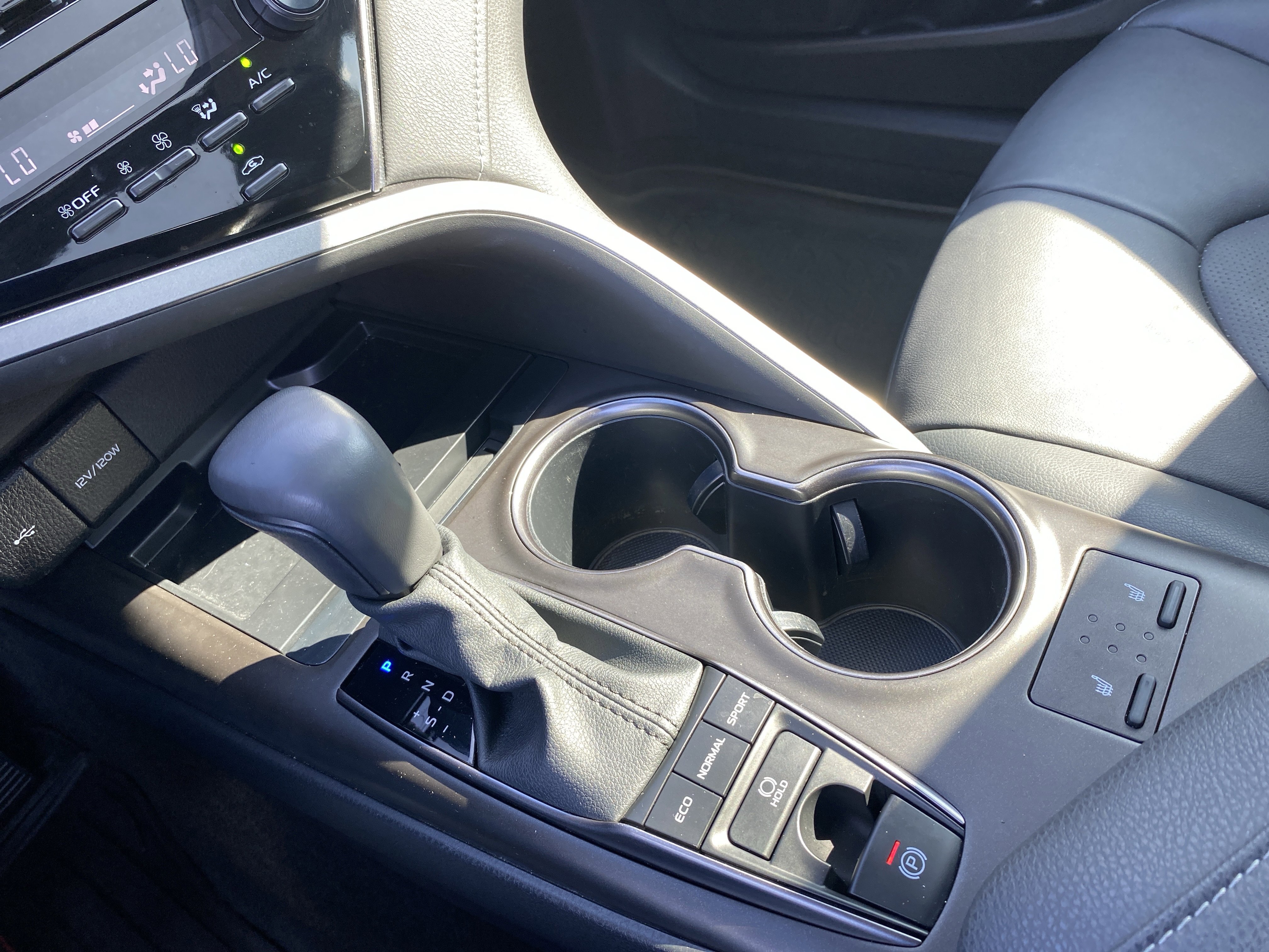 Certified 2023 Toyota Camry XSE w/ Navigation Package image 3