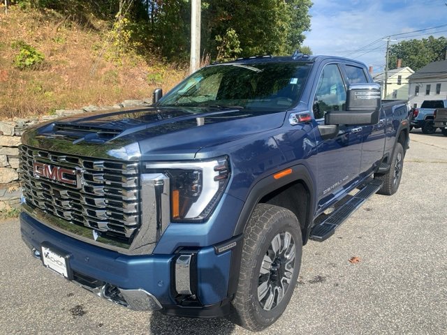 New 2026 GMC Sierra 2500 Denali w/ Denali Reserve Package image 4