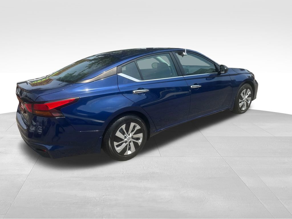 Used 2024 Nissan Altima 2.5 S FWD image 22