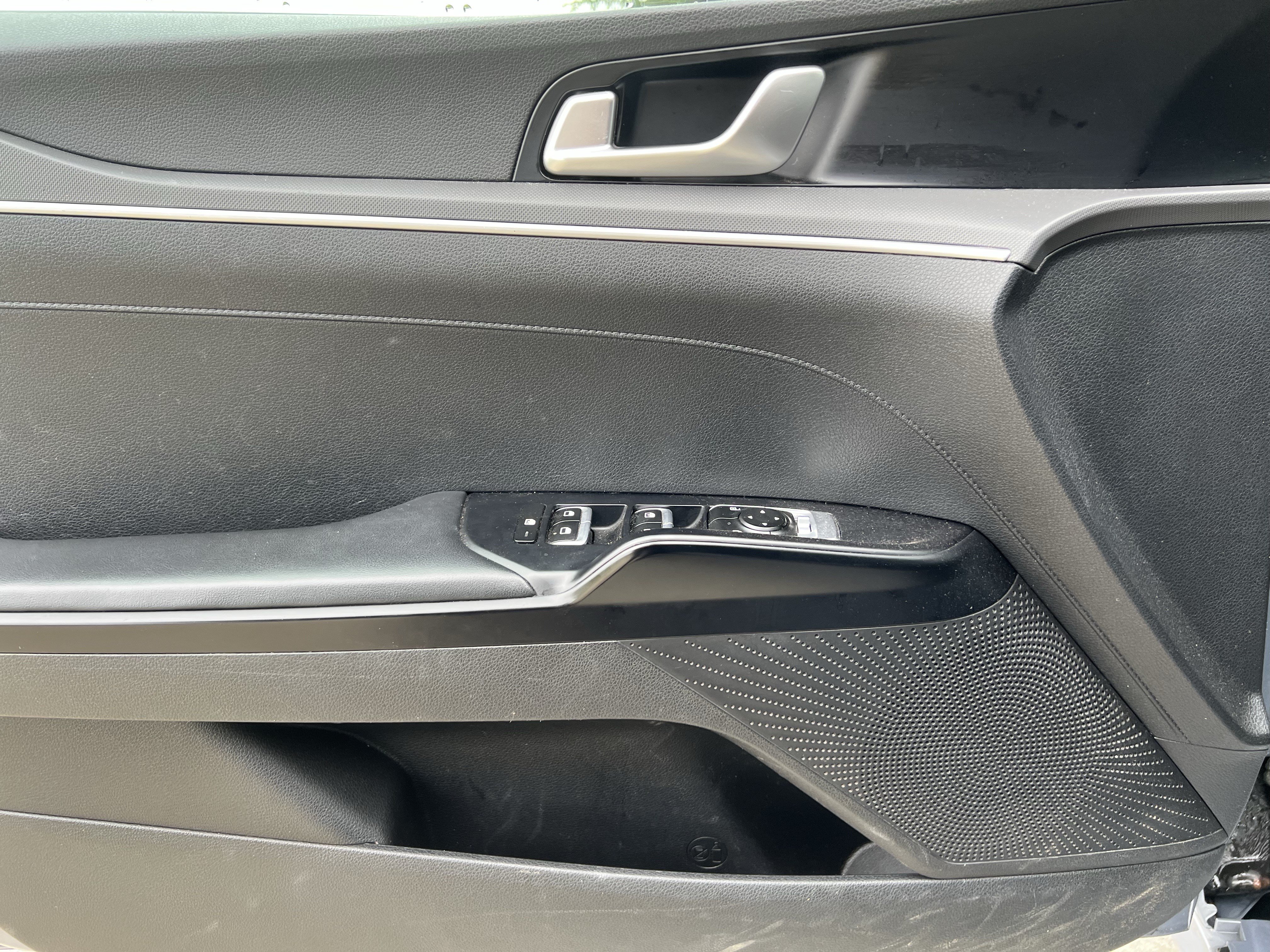 Used 2021 Kia K5 LX FWD image 14