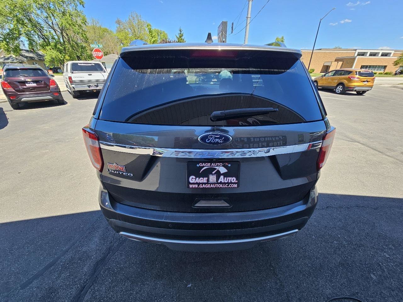 Used 2016 Ford Explorer Limited FWD image 9