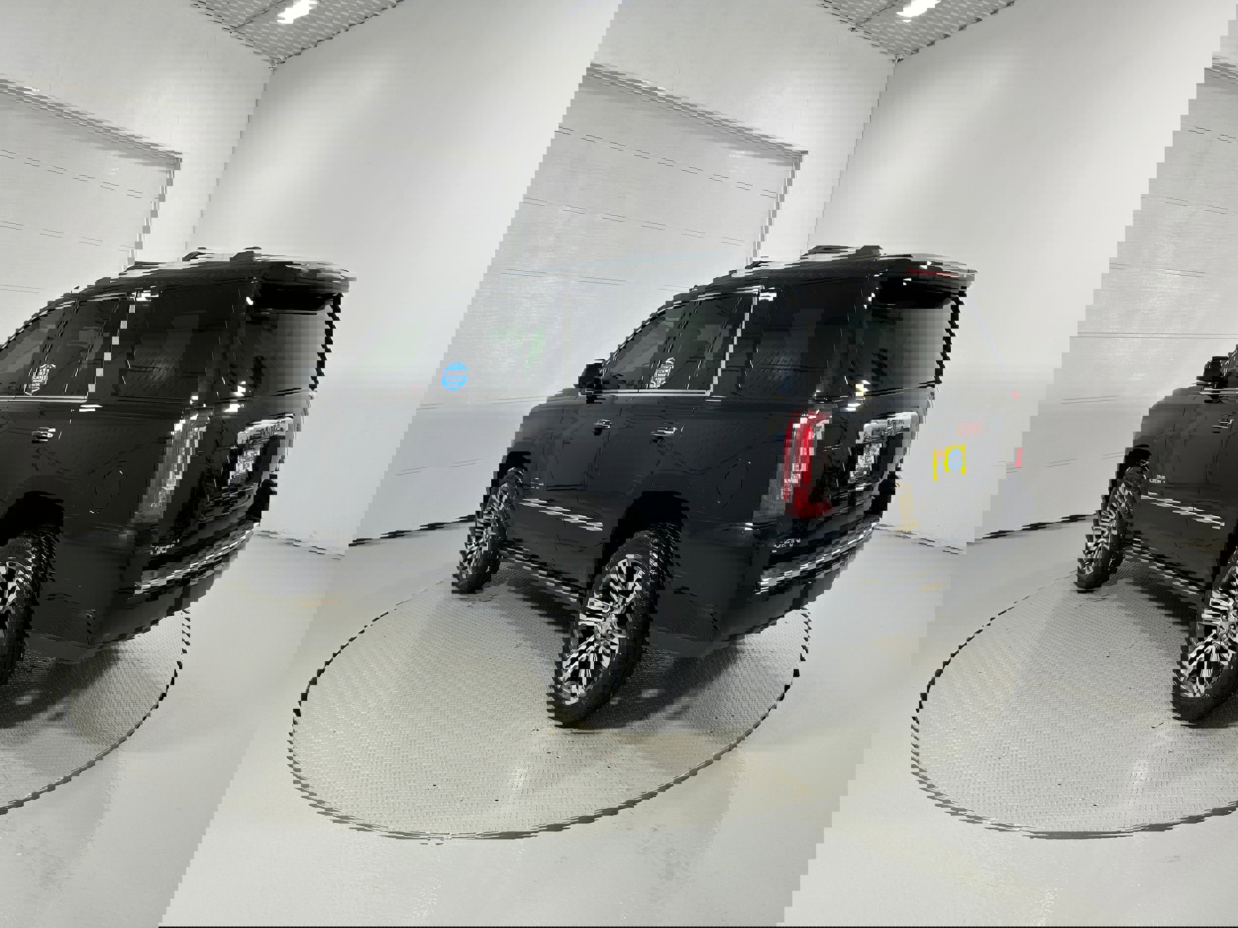 Used 2019 GMC Yukon Denali w/ Denali Ultimate Package image 23