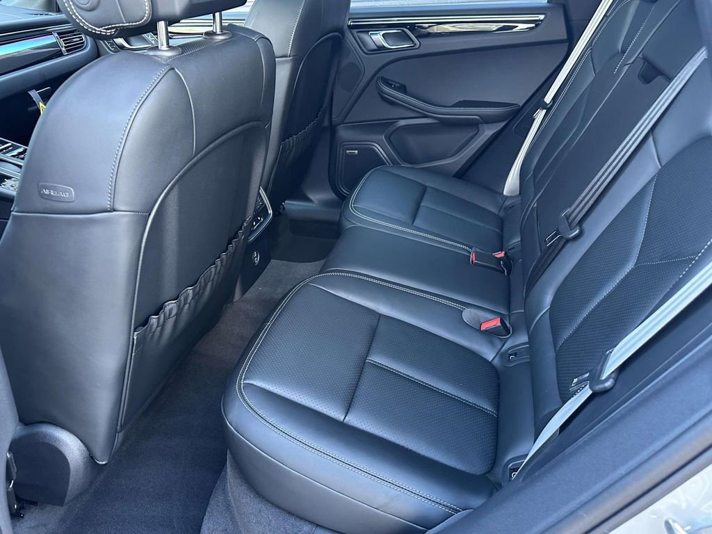 New 2026 Porsche Macan S image 13