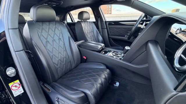 Used 2016 Bentley Flying Spur V8 image 19