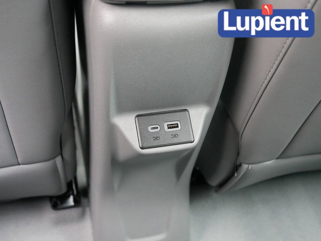 Used 2023 Chevrolet Bolt EUV Premier image 18