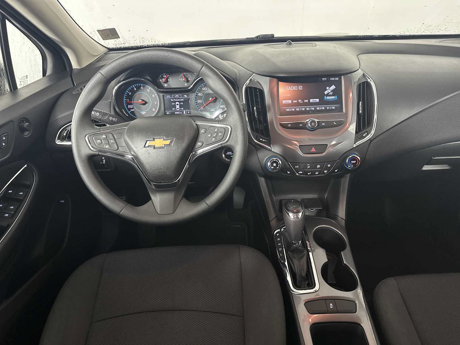 Used 2017 Chevrolet Cruze LT w/ Convenience Package FWD image 24
