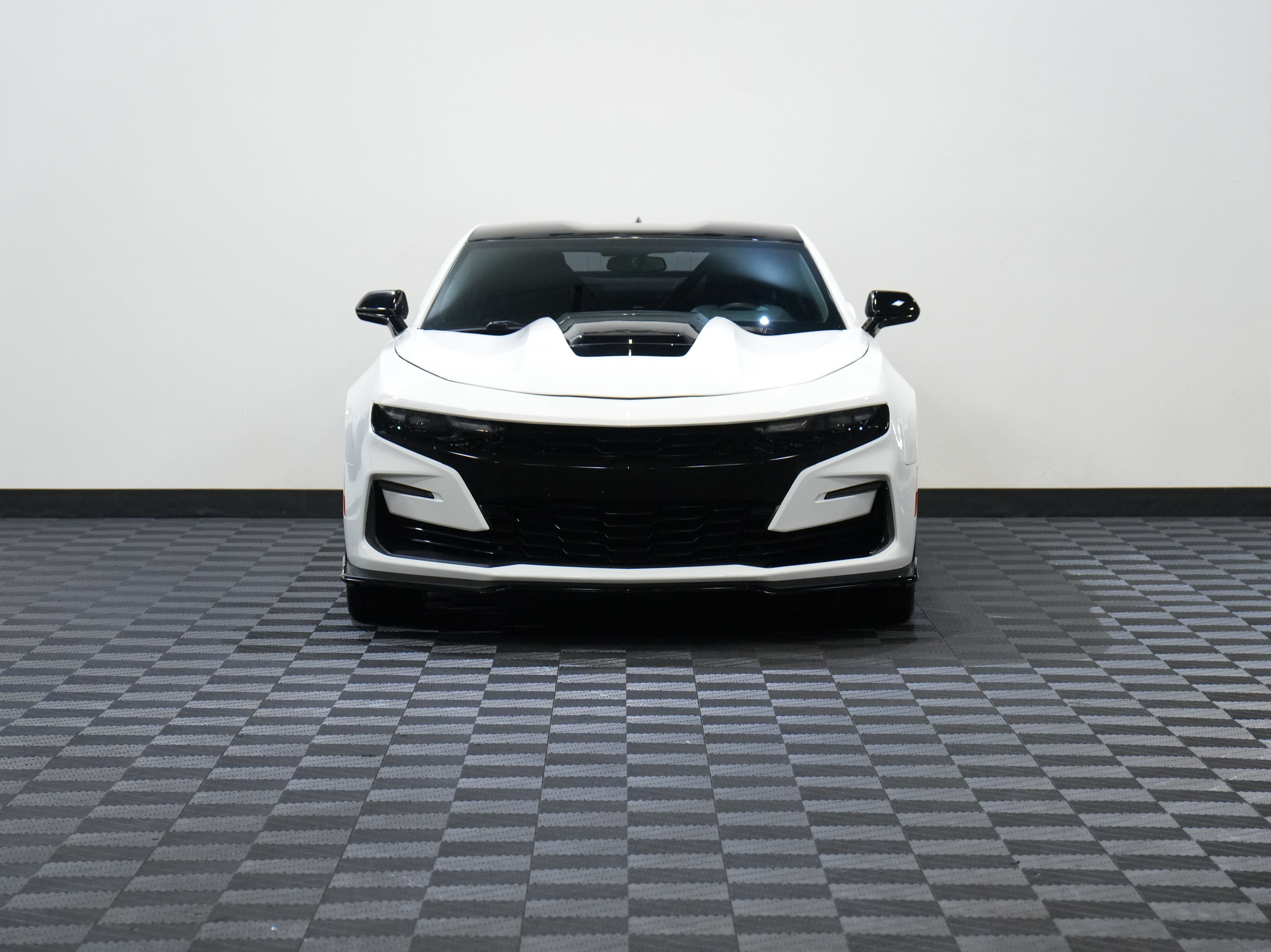 Used 2019 Chevrolet Camaro LS RWD image 4