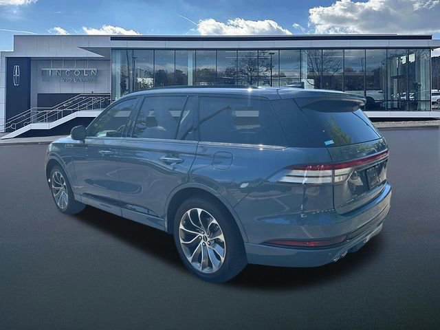 New 2026 Lincoln Aviator AWD w/ Jet Appearance Package image 5