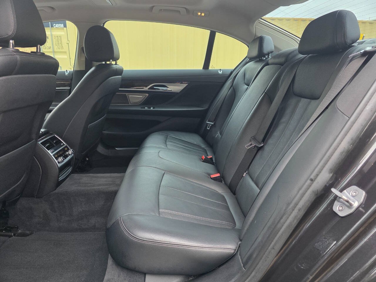 Used 2019 BMW 740i xDrive AWD/4WD image 20