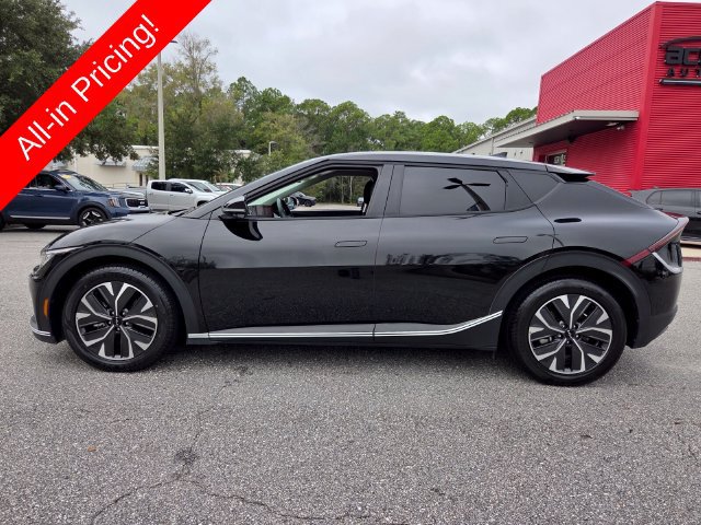 Used 2024 Kia EV6 Light RWD image 2