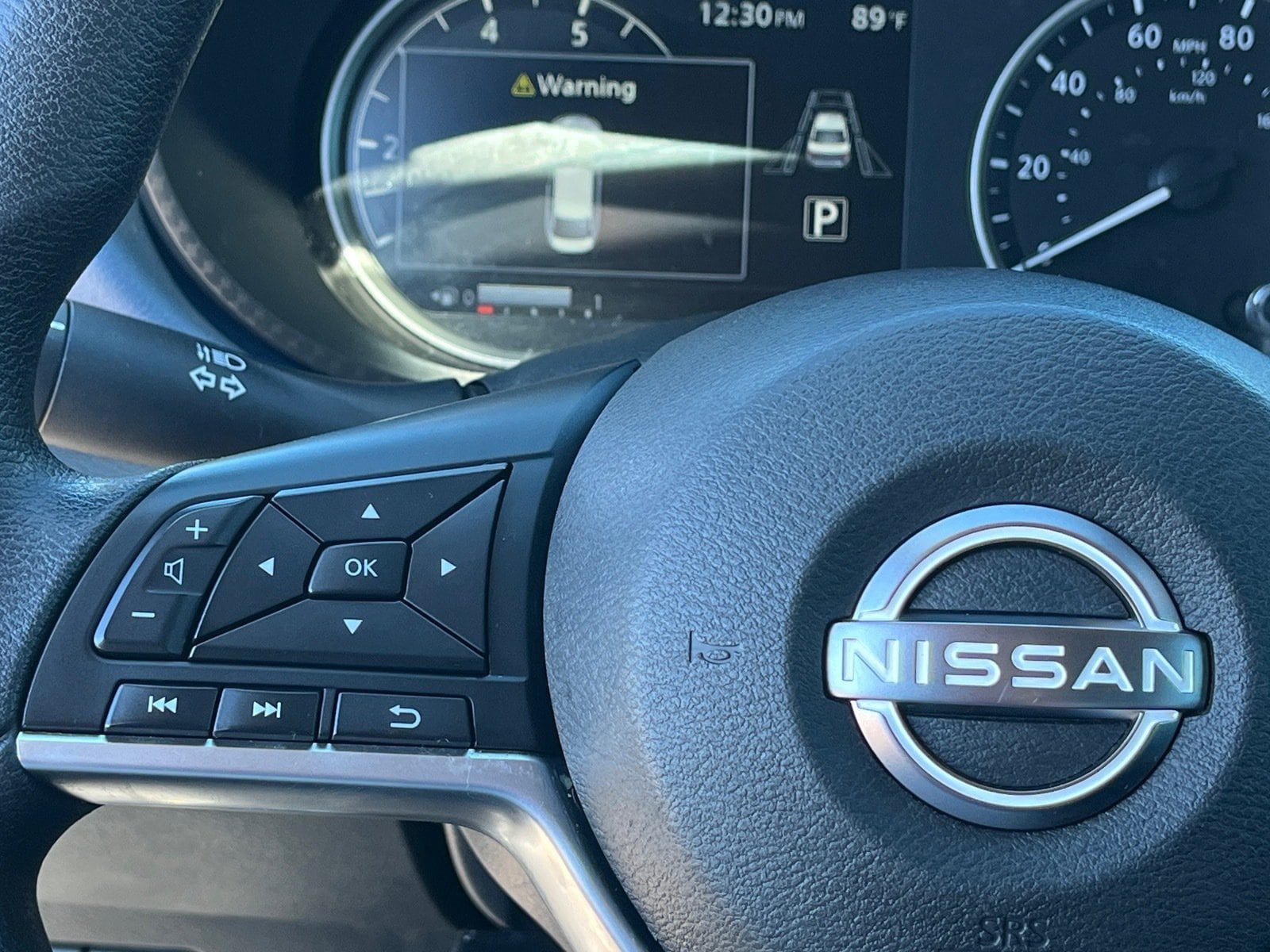 Used 2024 Nissan Versa SV w/ Trunk Package FWD image 19