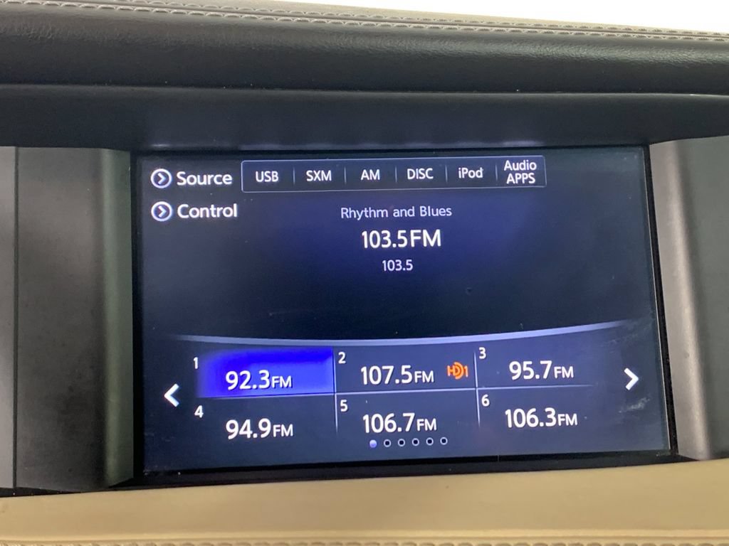 Used 2017 INFINITI QX30 w/ Cargo Package FWD image 26