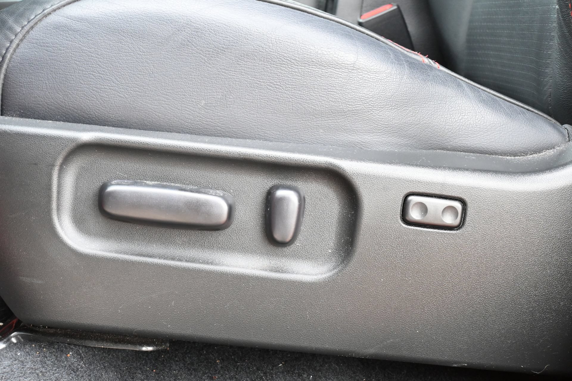 Used 2023 Toyota Tacoma TRD Pro AWD/4WD image 17