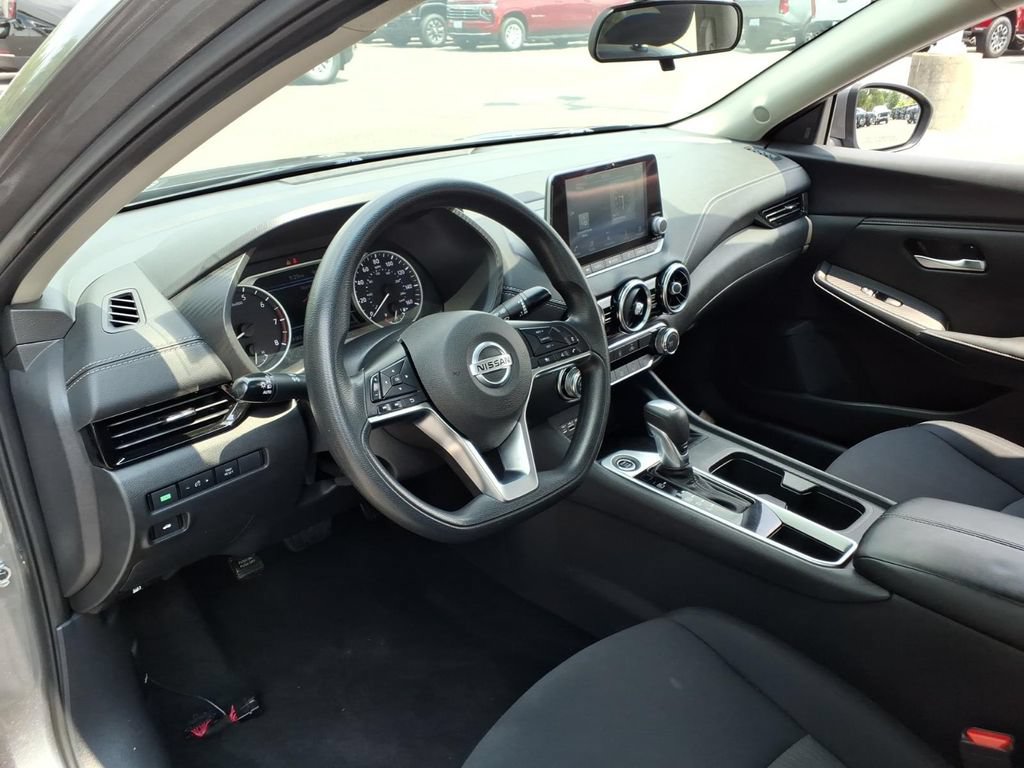 Used 2023 Nissan Sentra SV FWD image 13